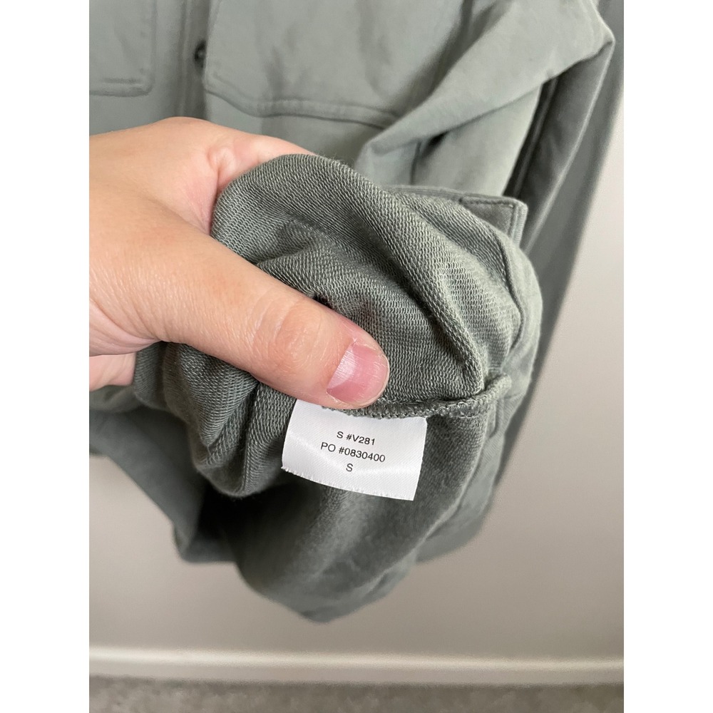 Vuori Men's Boulevard Shirt Jacket in Stormy Green Size Small Athleisure Casual - Picture 11 of 11